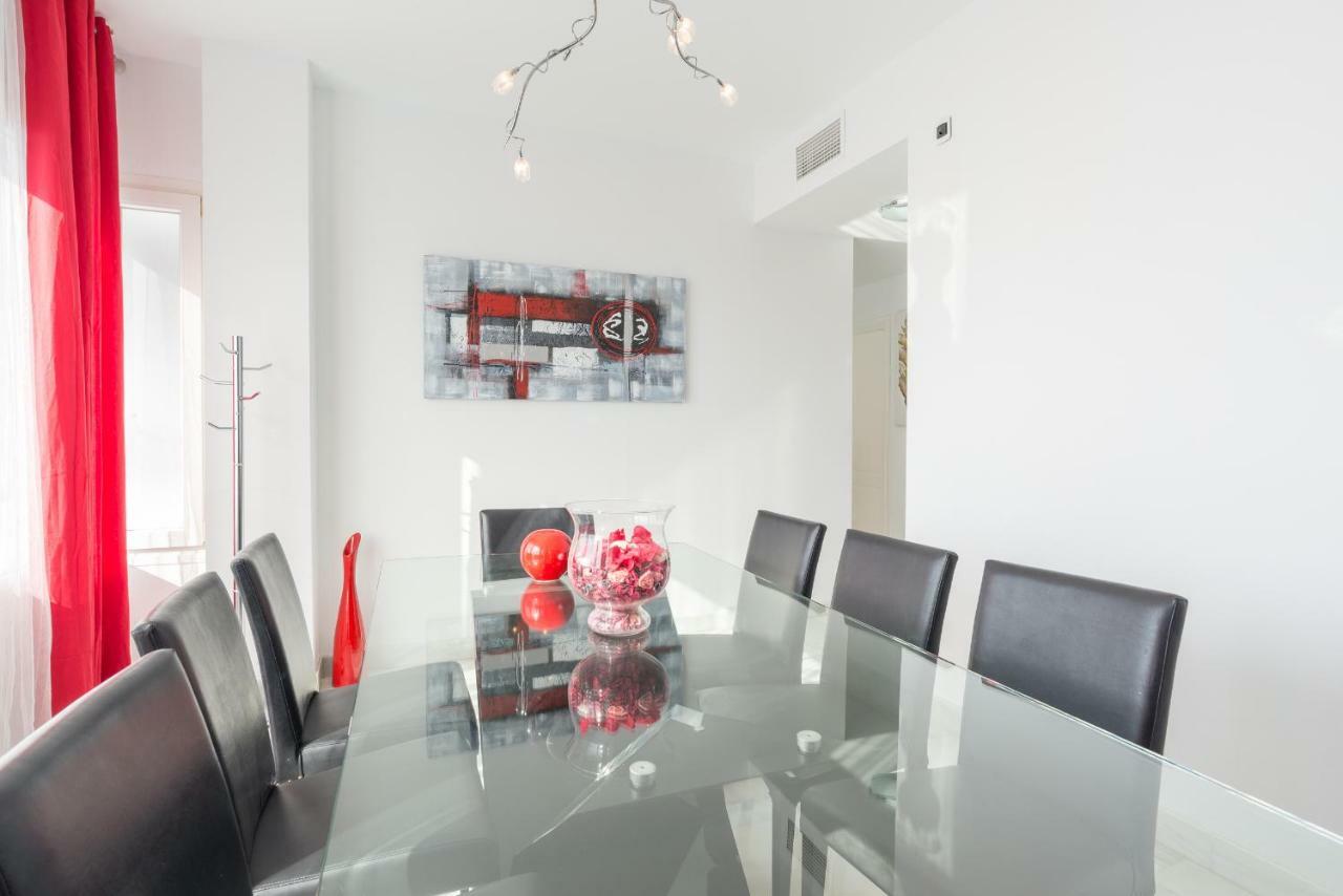 Luxury Duplex- 7 Minutes From The Beach Torremolinos Buitenkant foto